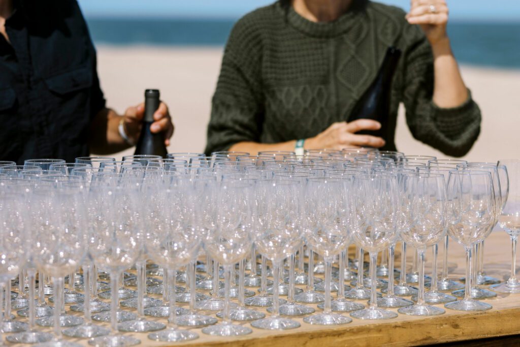 glassware lining bar top